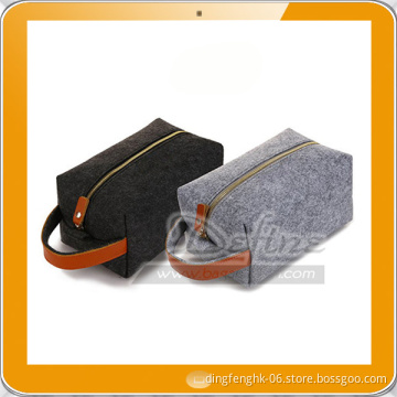 HOT DESIGN Wool Felt Makeup Travel Kit Toiletry Wash Bag